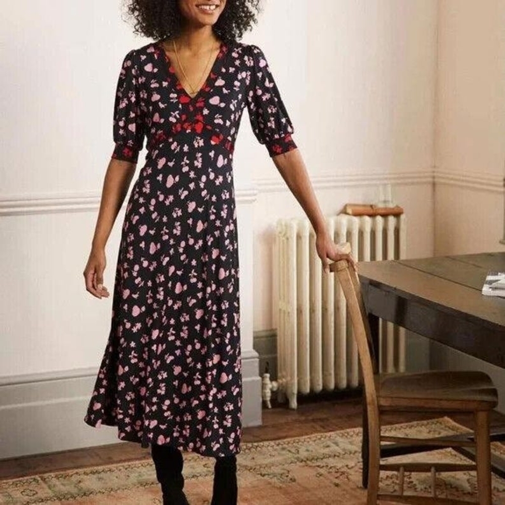 NWT Boden Eva Jersey Black and Pink Floral Midi Dress Size 14